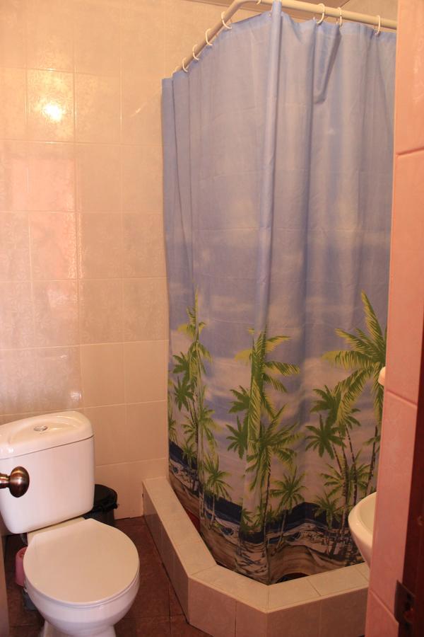 Emiliya Guest House Гагра Екстериор снимка